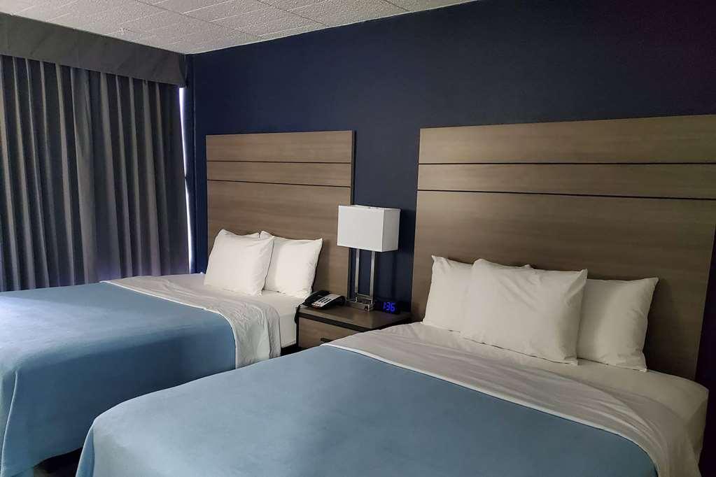 Hotel Baymont By Wyndham Laredo Chambre photo